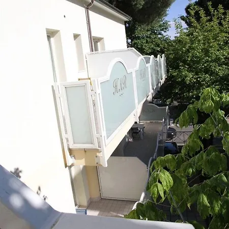 Aldebaran Garni Hotel 3*