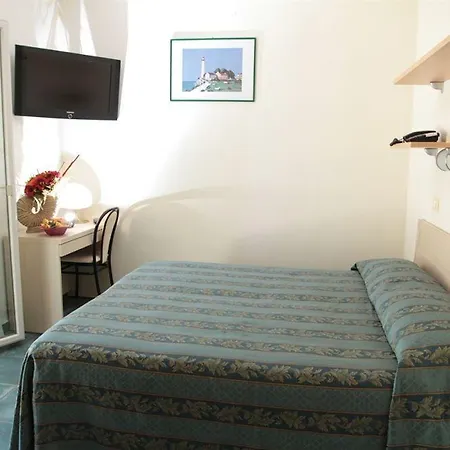 Aldebaran Garni Hotel 3*